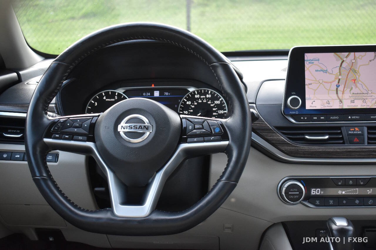 Used 2021 Nissan Altima 2.5 Platinum AWD/4WD image 19