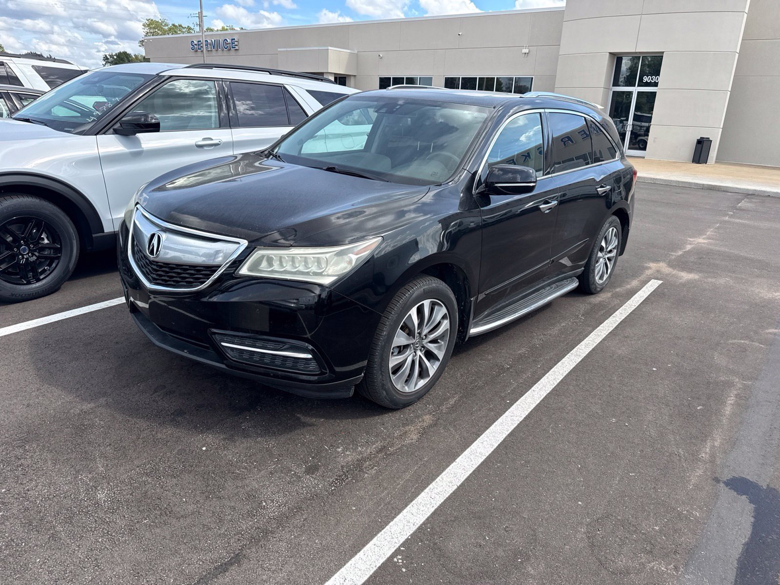 Used 2014 Acura MDX w/ Technology Package FWD image 2