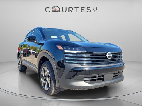 New 2026 Nissan Kicks SV image 5