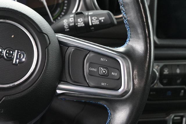 Used 2023 Jeep Wrangler Unlimited Rubicon 4xe w/ Cold Weather Group AWD/4WD image 29