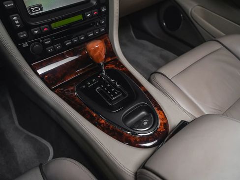 Used 2006 Jaguar XJ Vanden Plas RWD image 60