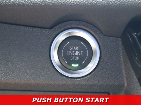 Used 2025 Chevrolet Traverse High Country FWD image 22