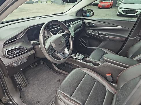 Used 2023 Chevrolet Bolt EUV Premier w/ Sun & Sound Package FWD image 13