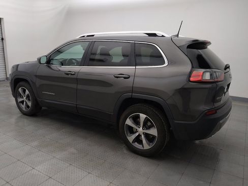 Used 2019 Jeep Cherokee Limited image 3