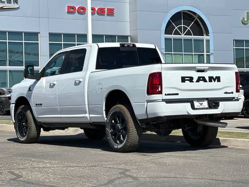 New 2026 RAM 2500 Laramie AWD/4WD image 9