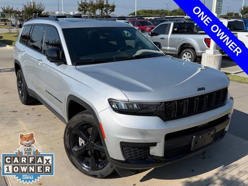Used 2024 Jeep Grand Cherokee L Altitude AWD/4WD image 4