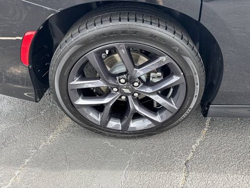 Used 2023 Dodge Charger R/T w/ Blacktop Package image 18