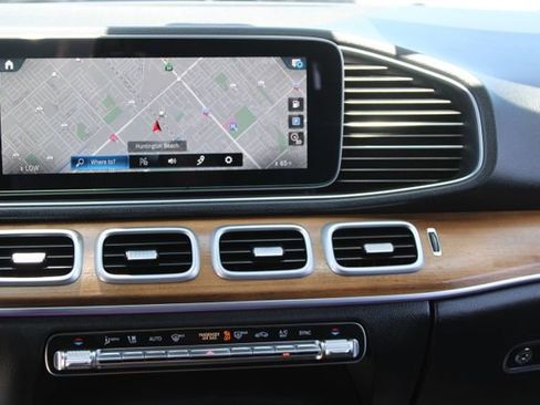 Used 2023 Mercedes-Benz GLE 450 4MATIC w/ AMG Line Exterior image 18