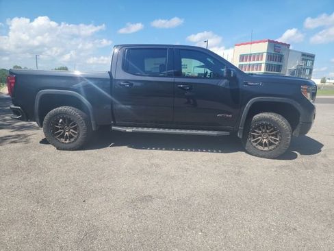 Used 2020 GMC Sierra 1500 AT4 w/ AT4 Premium Package AWD/4WD image 2