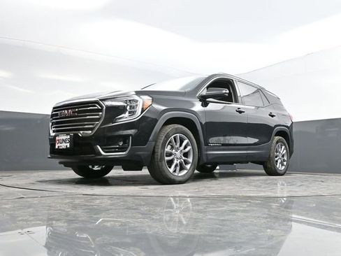 Used 2024 GMC Terrain SLT AWD/4WD image 47