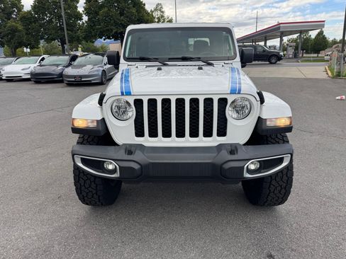 Used 2021 Jeep Gladiator Sport AWD/4WD image 8