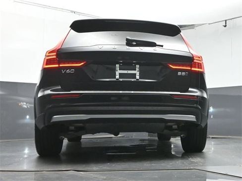 Certified 2024 Volvo V60 B5 Cross Country Plus image 35
