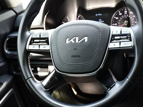 Used 2022 Kia Telluride S AWD/4WD image 24