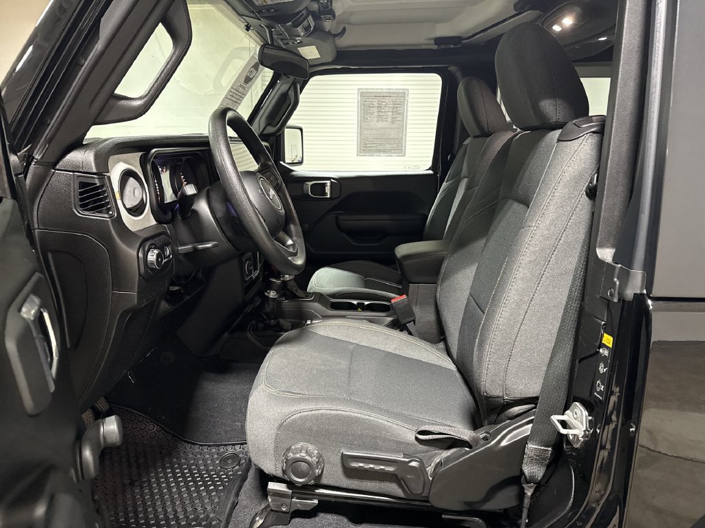 Used 2024 Jeep Wrangler Sport AWD/4WD image 19