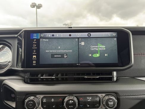 Used 2025 Jeep Wrangler Unlimited Rubicon w/ Steel Bumper Group image 28