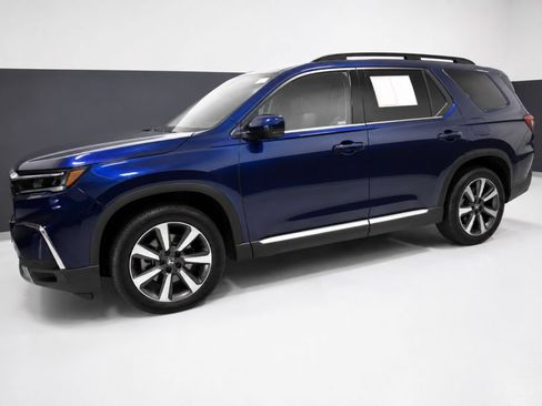 Used 2023 Honda Pilot Elite image 2