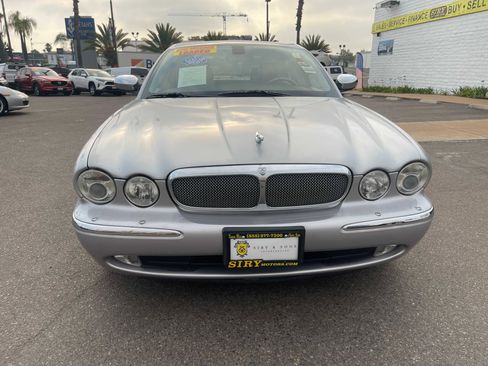 Used 2006 Jaguar XJ8 L XJ VANDEN PLAS SEDAN 4D image 8