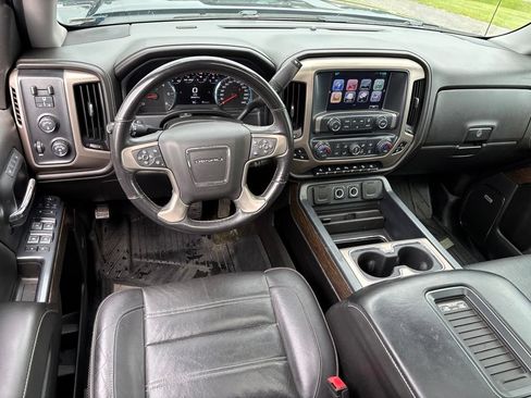Used 2017 GMC Sierra 1500 Denali w/ Denali Ultimate Package AWD/4WD image 21