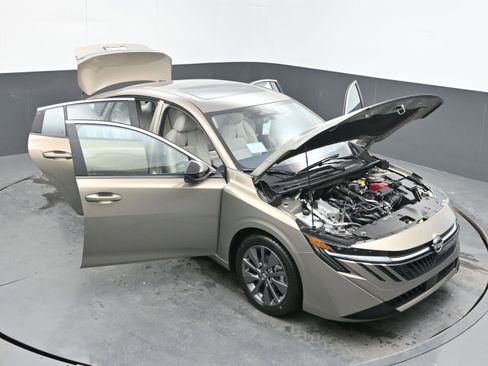 New 2026 Nissan Sentra SL w/ Floor Mat Package FWD image 38