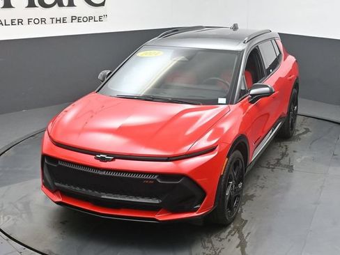 Used 2024 Chevrolet Equinox EV RS FWD image 45