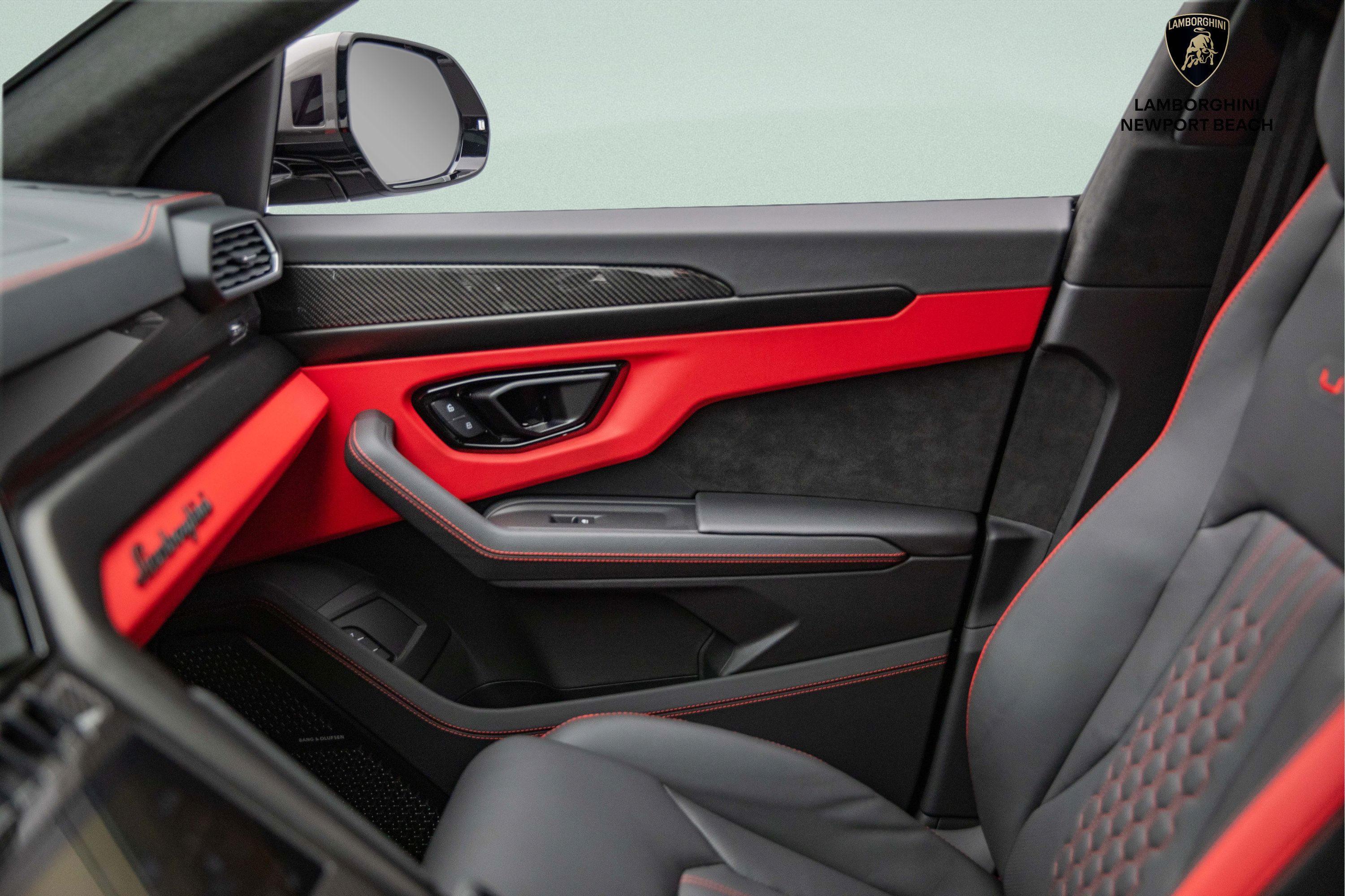Used 2024 Lamborghini Urus S AWD/4WD image 21