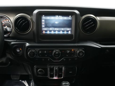 Used 2019 Jeep Wrangler Unlimited Sport S image 17