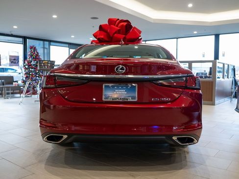 New 2025 Lexus ES 350 w/ Premium Package image 5