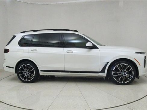 Used 2025 BMW X7 xDrive40i w/ M Sport Package image 67