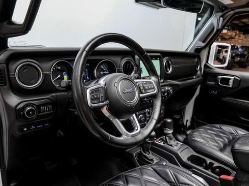 Used 2021 Jeep Wrangler Unlimited Sahara w/ Cold Weather Group AWD/4WD image 12