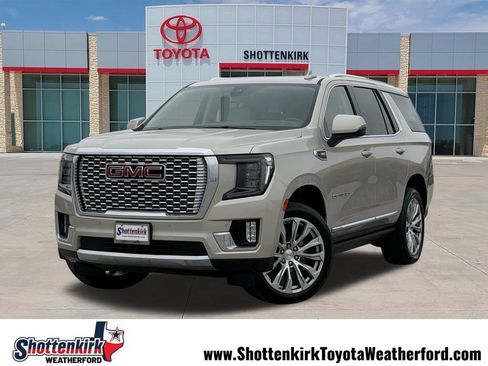 Used 2022 GMC Yukon Denali AWD/4WD image 1