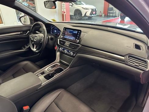 Used 2022 Honda Accord Sport image 17