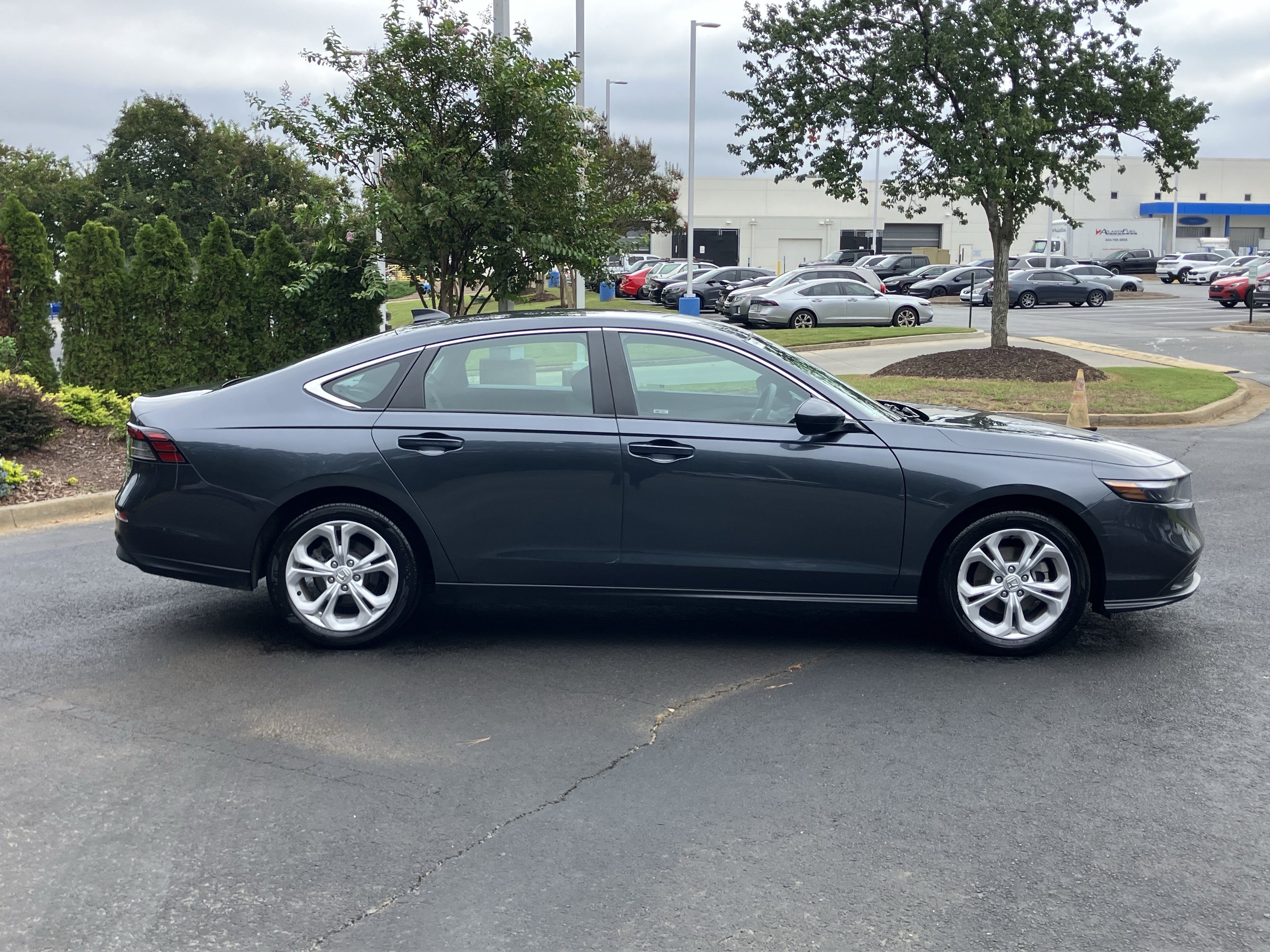 Used 2023 Honda Accord LX image 11
