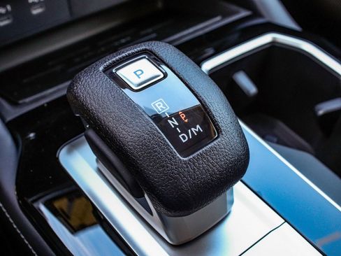 New 2025 Mitsubishi Outlander ES image 24