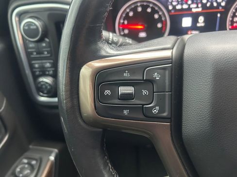 Used 2022 Chevrolet Silverado 1500 High Country w/ Technology Package AWD/4WD image 17