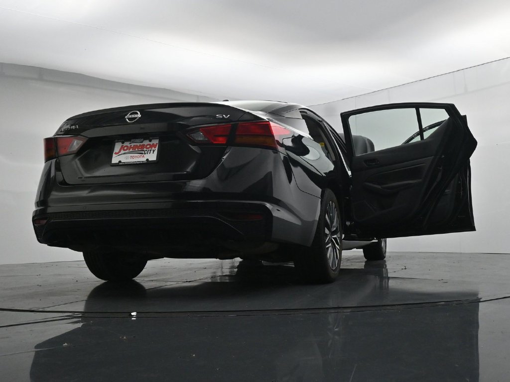 Used 2023 Nissan Altima 2.5 SV FWD image 44