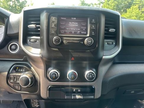 Used 2020 RAM 1500 Big Horn AWD/4WD image 32