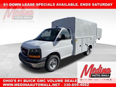 New 2025 GMC Savana 3500 w/ Power Convenience Package