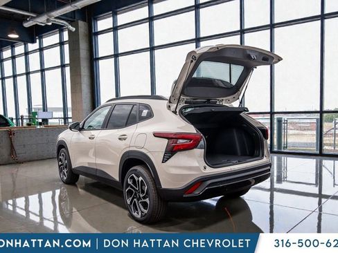 New 2026 Chevrolet Trax RS image 29