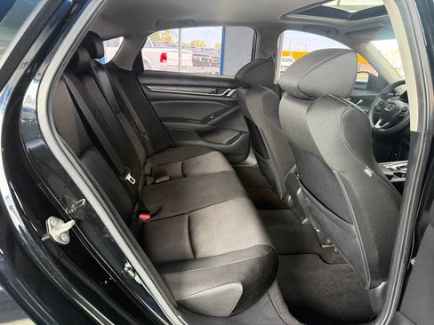 Used 2019 Honda Accord EX image 19