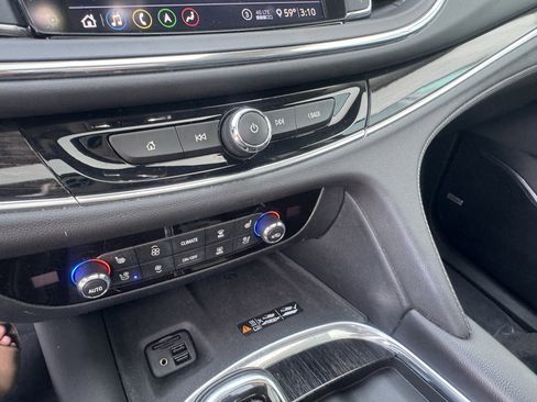 Used 2020 Buick Enclave Avenir w/ Avenir Technology Package image 15