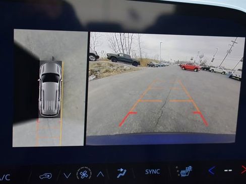 New 2026 Chevrolet Traverse Z71 w/ Driver Confidence Package image 34