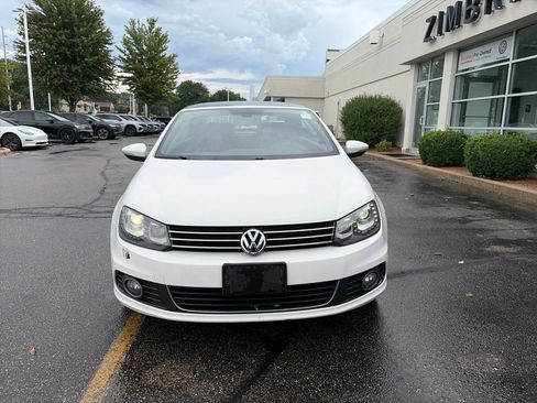 Used 2013 Volkswagen Eos FWD image 3