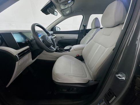 Used 2025 Hyundai Tucson SEL FWD image 13