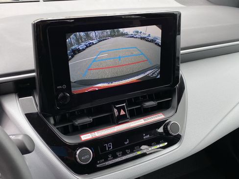 Certified 2026 Toyota Corolla SE image 30