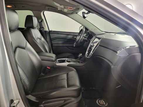 Used 2013 Cadillac SRX FWD image 18