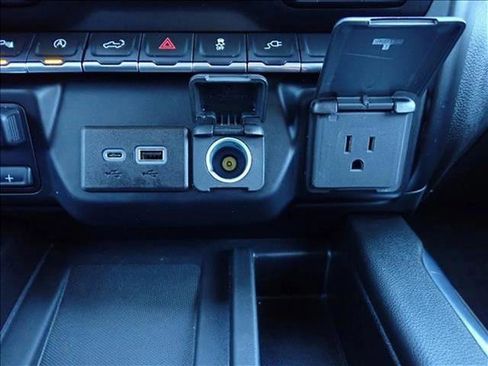 Used 2022 GMC Sierra 1500 SLT w/ SLT Premium Plus Package image 21