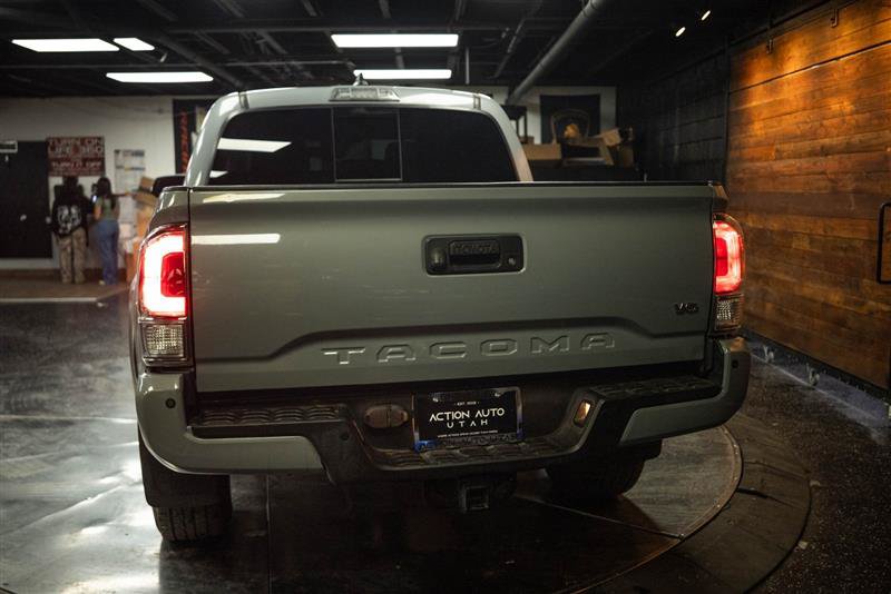 Used 2021 Toyota Tacoma TRD Sport w/ Technology Package AWD/4WD image 6
