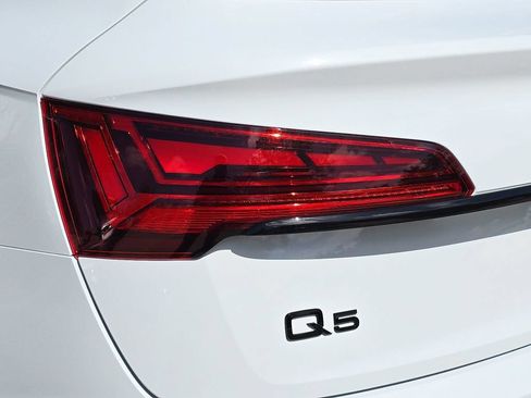 Used 2023 Audi Q5 2.0T Prestige w/ Prestige Package AWD/4WD image 37