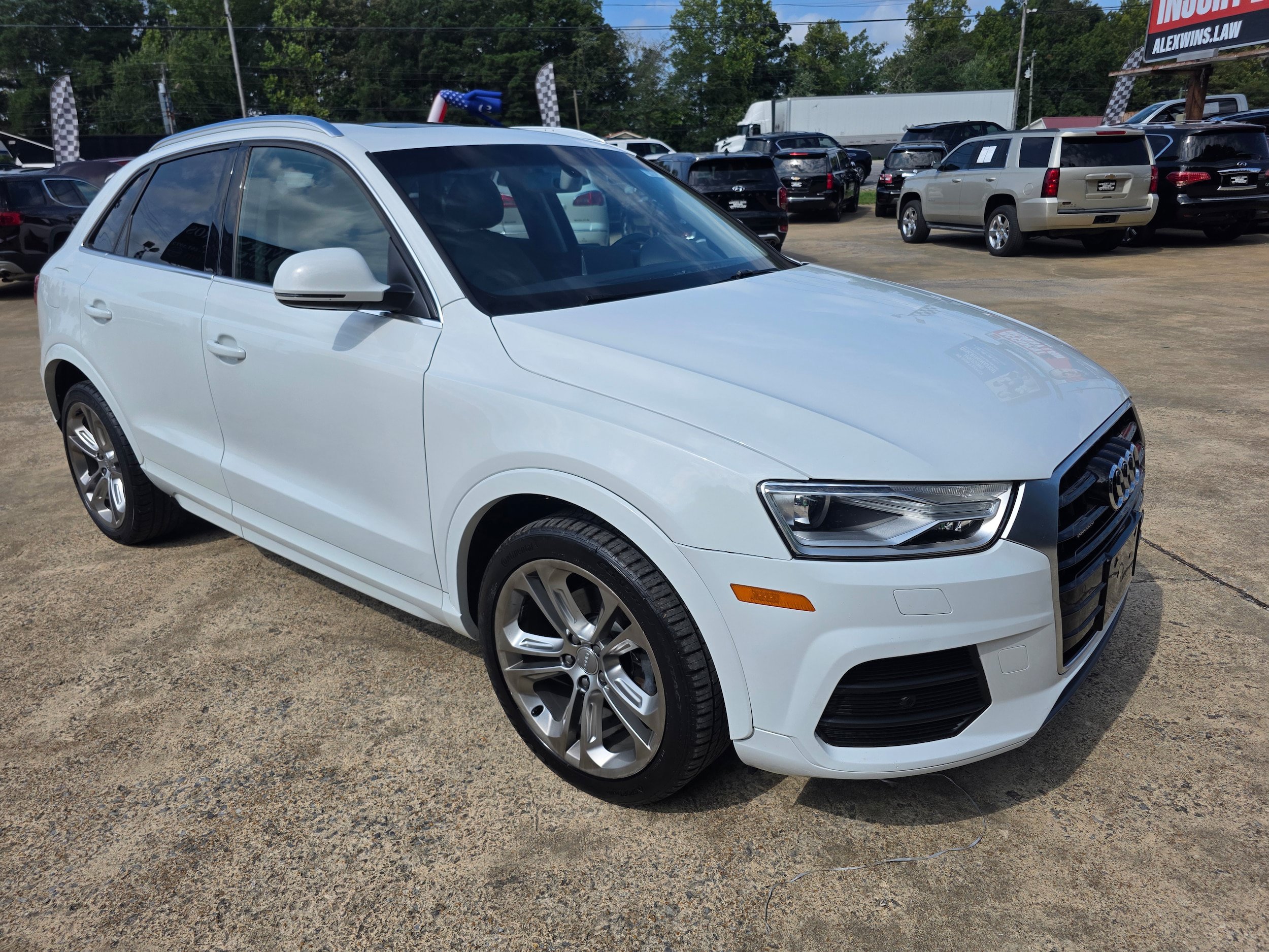Used 2016 Audi Q3 2.0T Premium Plus w/ Technology Package AWD/4WD image 6