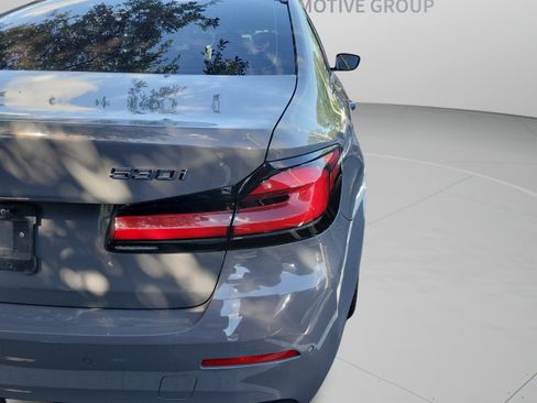 Used 2021 BMW 530i w/ Convenience Package RWD image 23